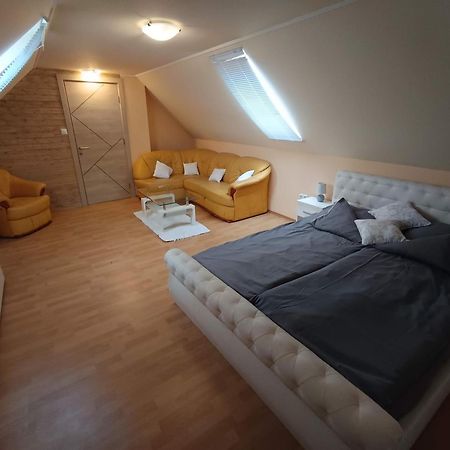 Nikolux Apartman Hajdúszoboszló Eksteriør bilde