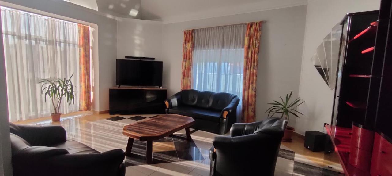 Nikolux Apartman Hajdúszoboszló Eksteriør bilde