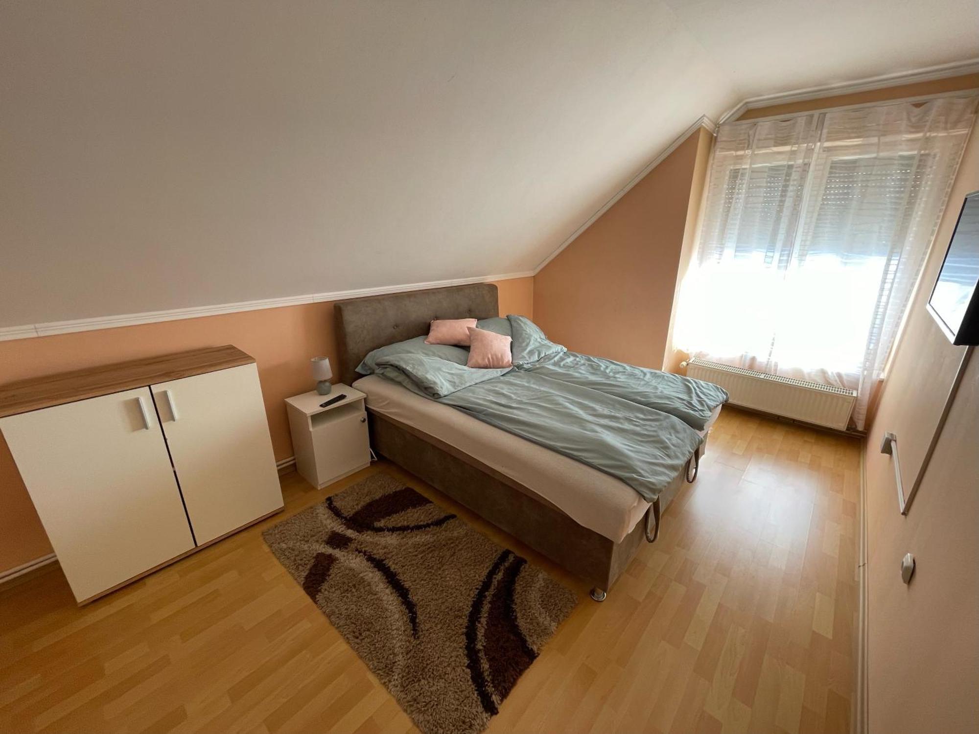Nikolux Apartman Hajdúszoboszló Eksteriør bilde